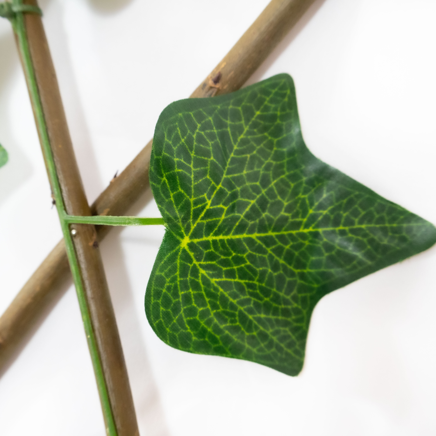 Siepe Finta Recinzione Verde Edera Sintetica Giardino Balcone Terrazzo Ringhiera Privacy Foglie Artificiali Resistente Realistica