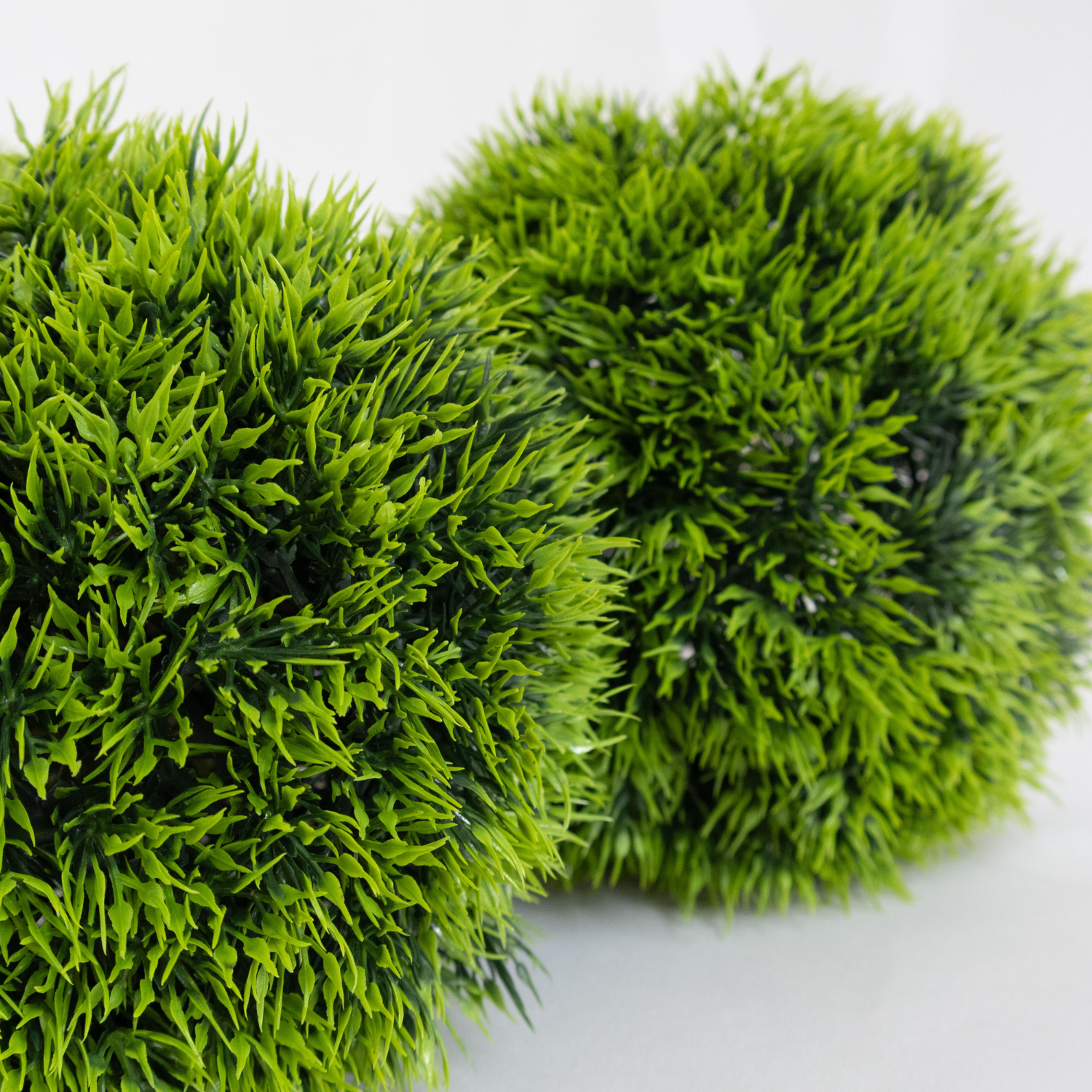 Palla Siepe Finta Esterno Artificiale Sfera di Bosso 18 Ø cm Foglia Realistica Pianta Sintetica Decorativa Interno Esterno Giardino Ingresso Balcone Cortile