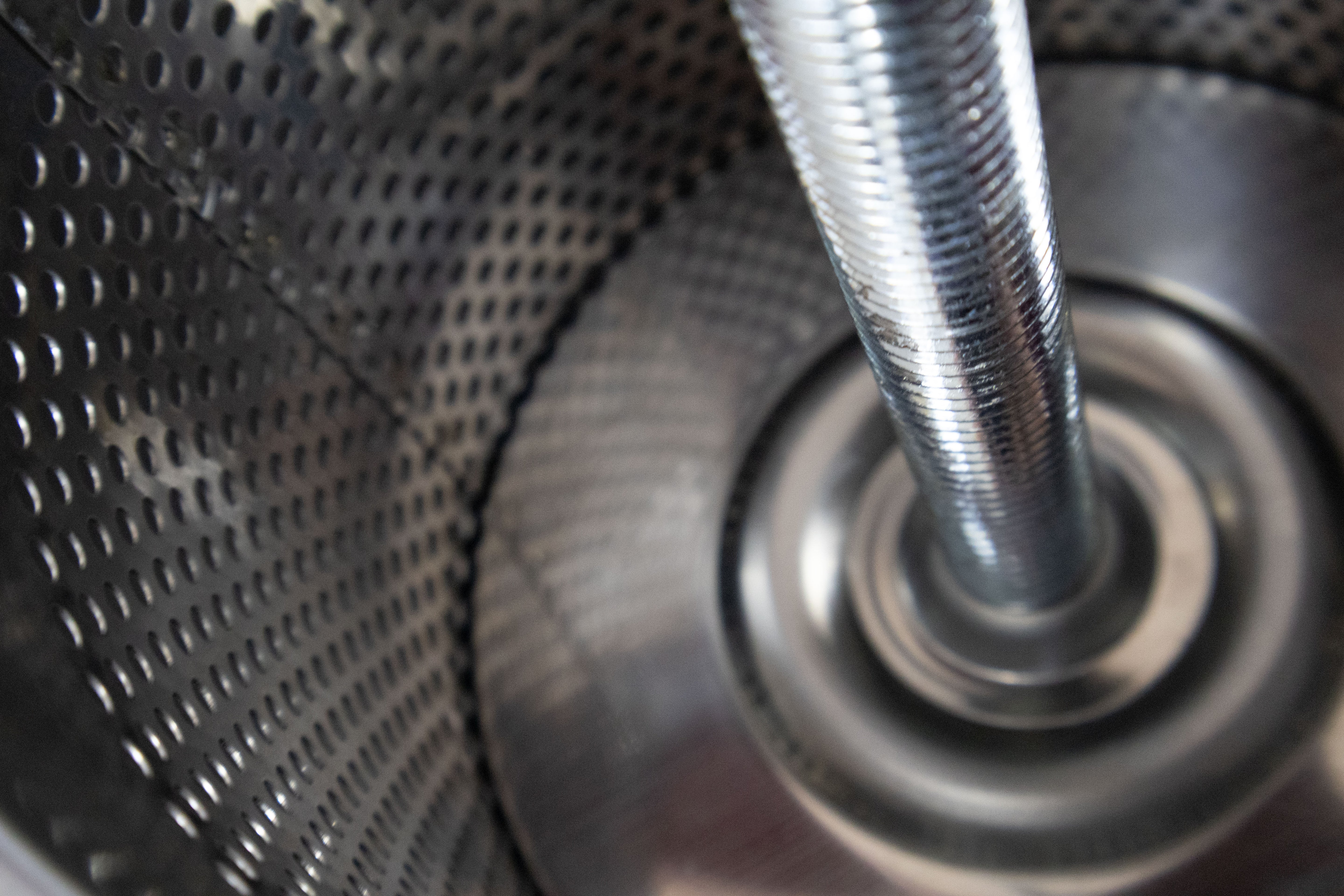 Torchietto Premitutto Acciaio Inox Diametro 12 cm Capacità 2,5 Litri Pressa Manuale Premitura Mirto Vino Liquori Spremute Succhi Frutta Agrumi Alimenti Carne Melanzane Conserve