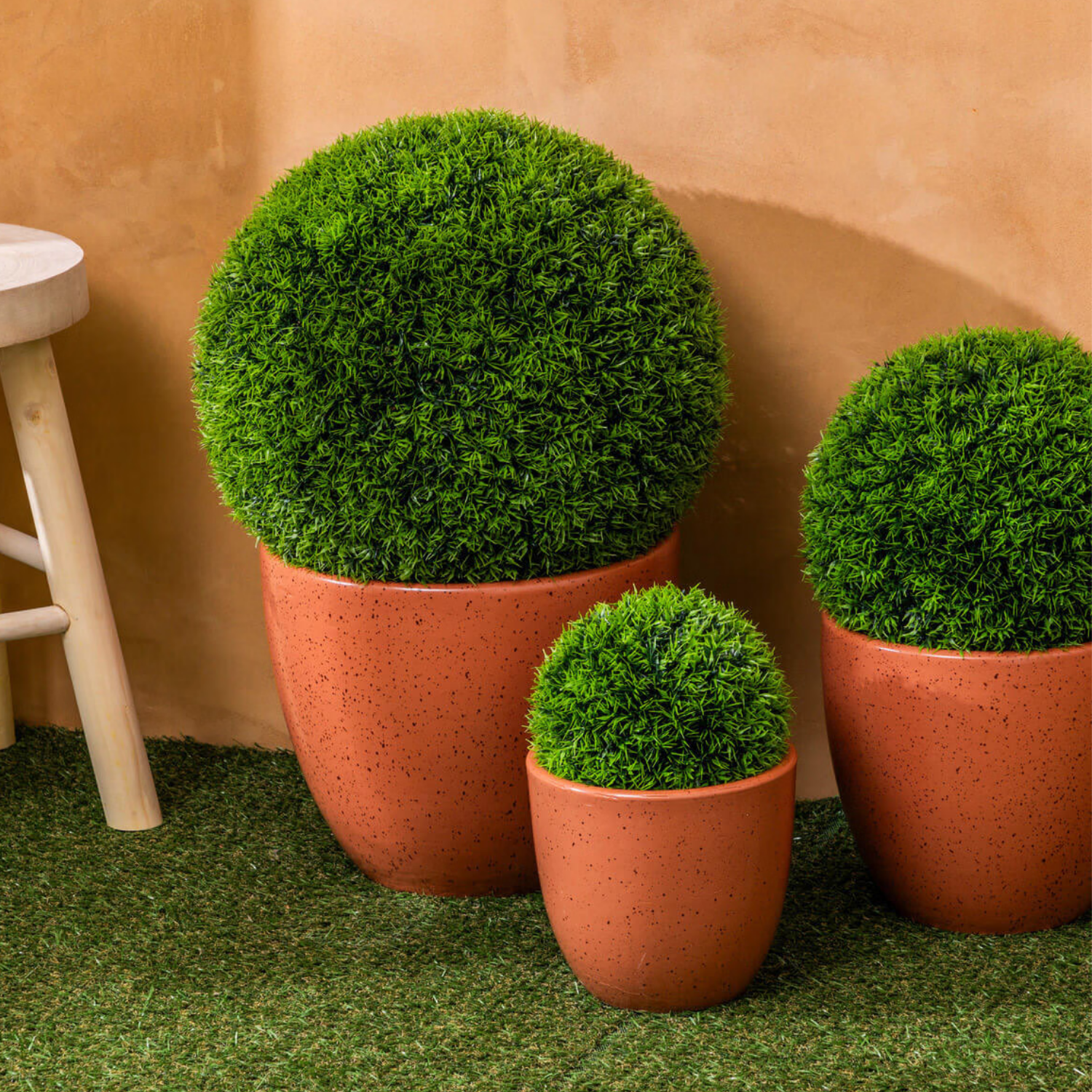 Palla Siepe Finta Esterno Artificiale Sfera di Bosso 18 Ø cm Foglia Realistica Pianta Sintetica Decorativa Interno Esterno Giardino Ingresso Balcone Cortile