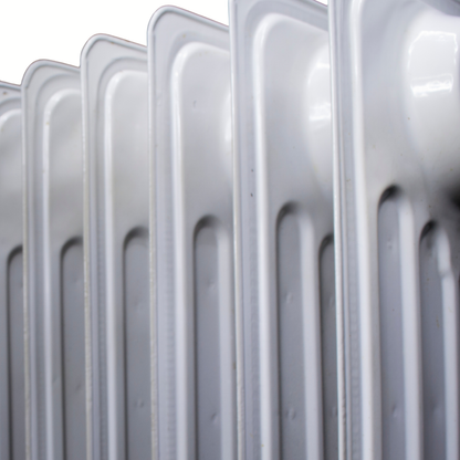 Radiatore Olio Elettrico Basso Consumo Bianco 9 Elementi 3 Livelli Riscaldamento Elettrico Termostato Regolabile Trasportabile 2000 W Protezione Surriscaldamento Casa