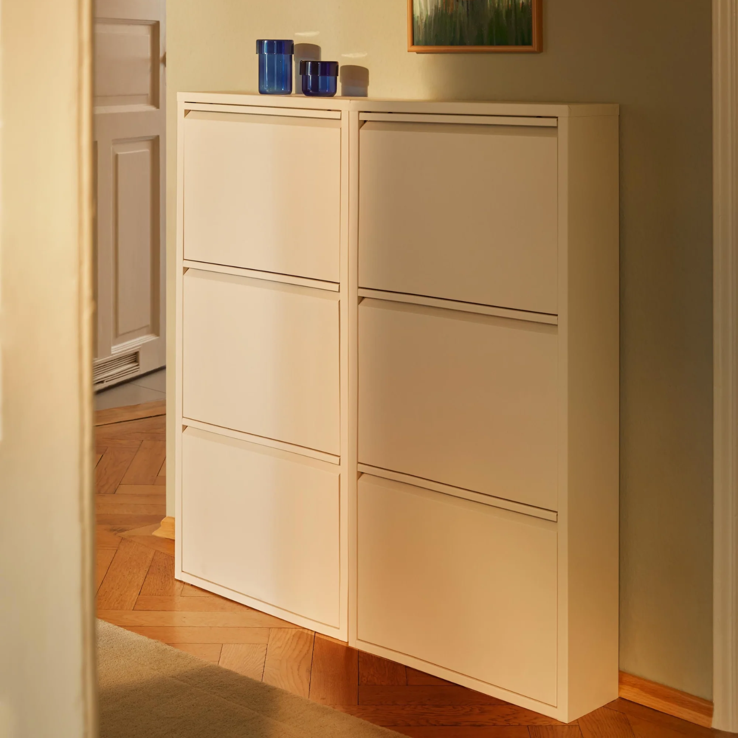 Scarpiera Salvaspazio Slim Set da 2 Metallo 3 Ante Bianca Dimensioni 105 x 50 x 15 cm Ripiani a Ribalta Sincronizzati Porta Scarpe Assemblata Ingresso Camera